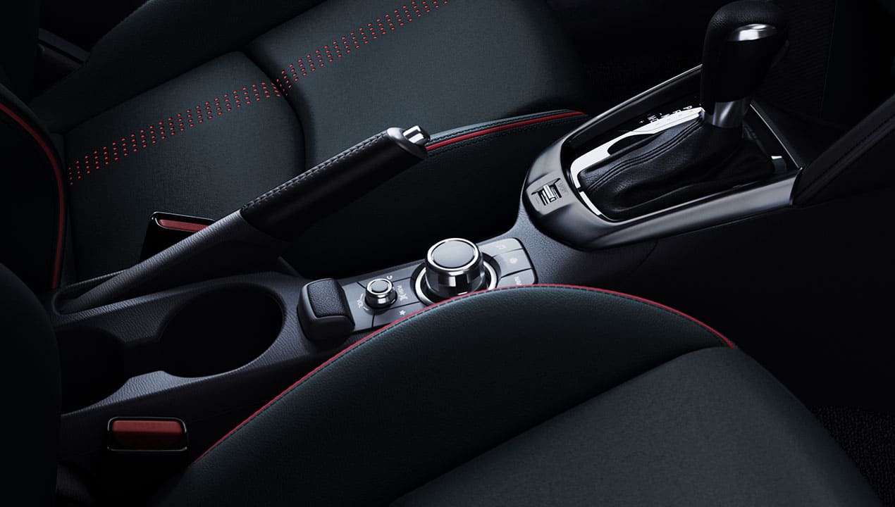 mazda-2-sport-boton-multicomando-panel-central