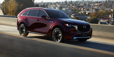 mazda-cx-90-en-movimiento